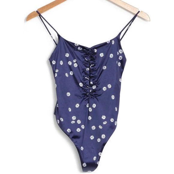 4th of July SALE! BOUND By Bond-Eye Australia Lace Up Me Daisy Print - Picture 1 of 7